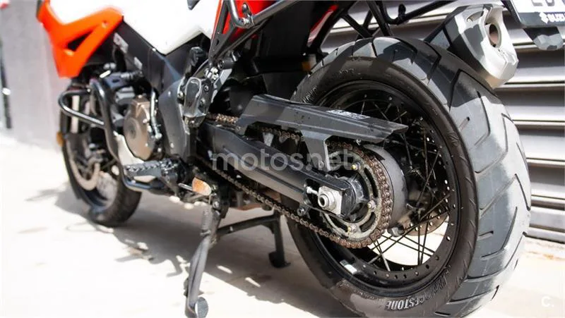 Suzuki V-Strom 1050 – Vista 13