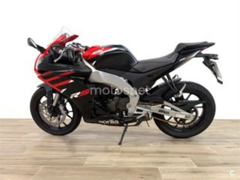 Aprilia RS 125 - Vista 3