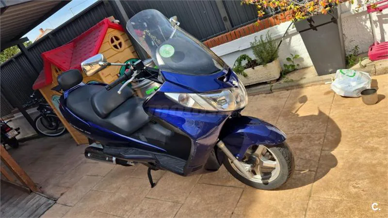 Suzuki Burgman 250 1350 € 2007 Madrid - 1