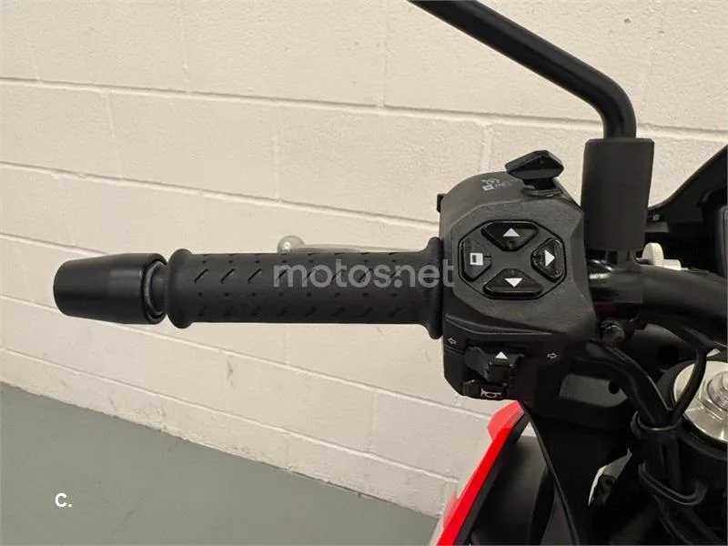 Aprilia Tuono 660 – Vista 19