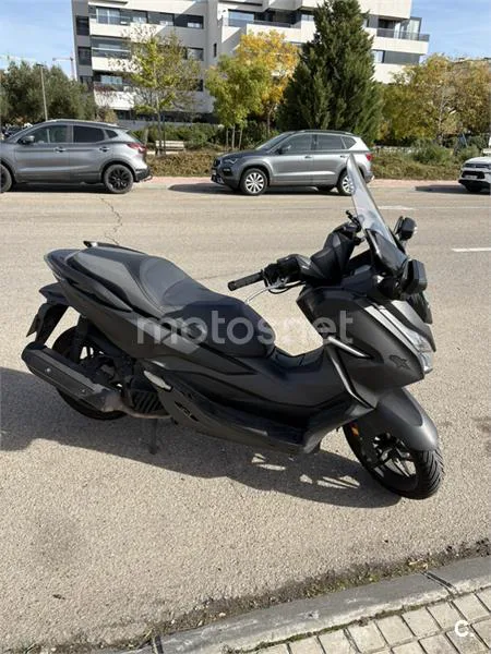 Honda Forza 125 – Vista 3