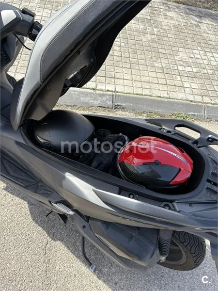 Honda Forza 125 – Vista 4