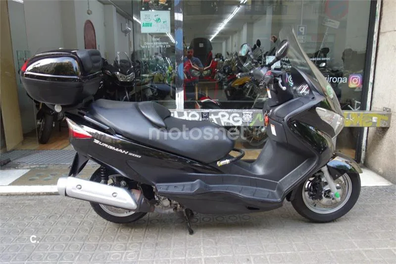 Suzuki Burgman 200 – Vista 3