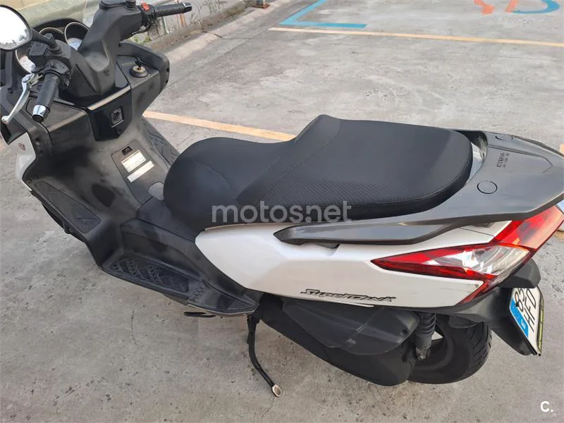 Kymco Super Dink 125 – Vista 4