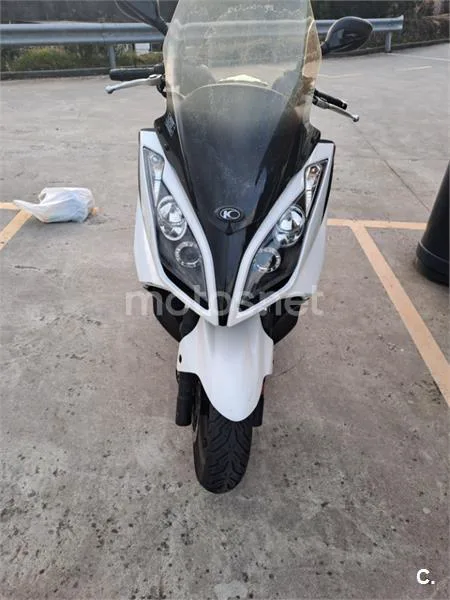 Kymco Super Dink 125 – Vista 5