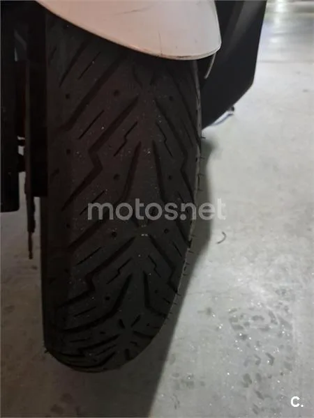 Kymco Super Dink 125 – Vista 10