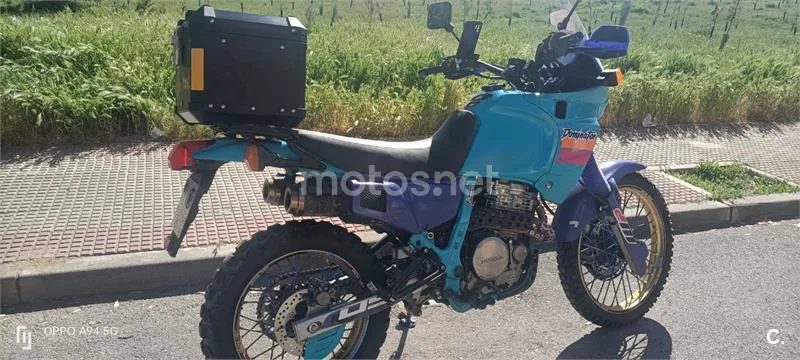 Honda NX650 Dominator - Vista 3