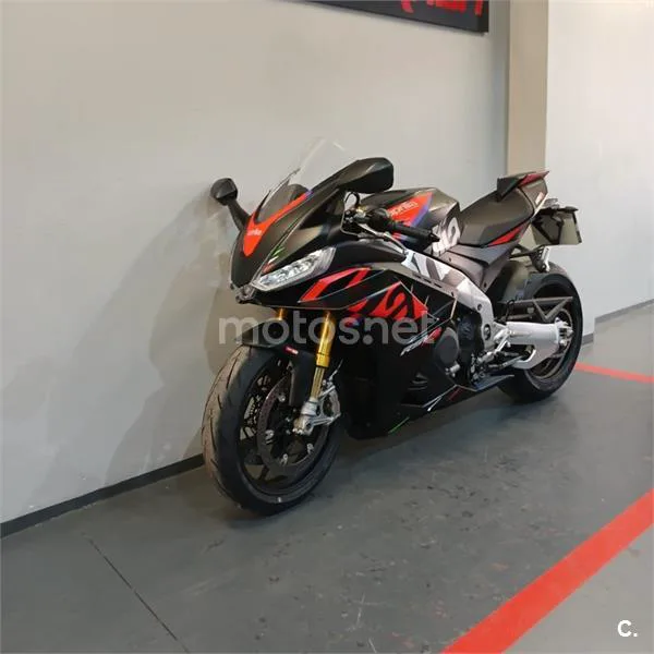 Aprilia RSV4 Factory – Vista 3