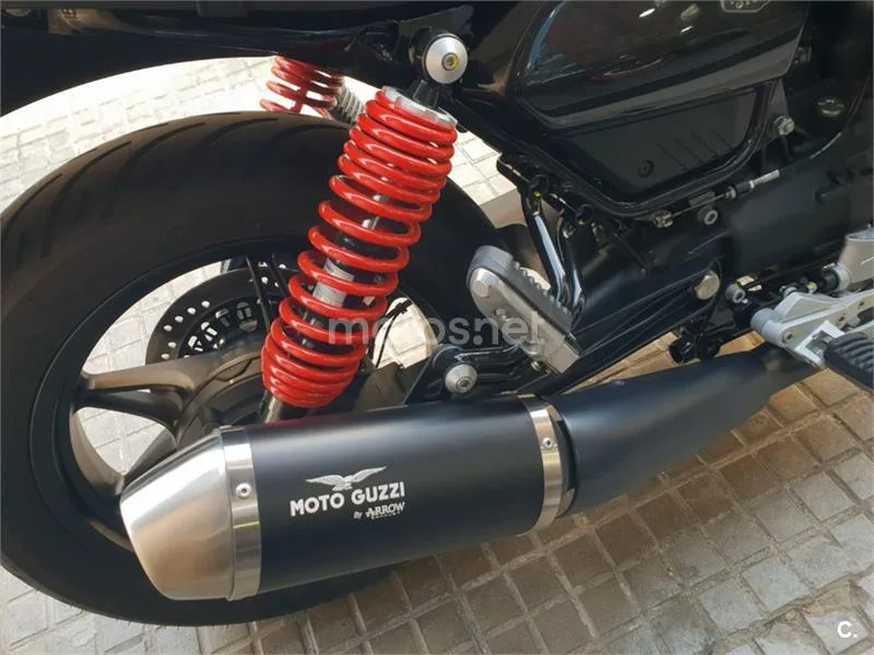 Moto Guzzi V7 – Vista 10