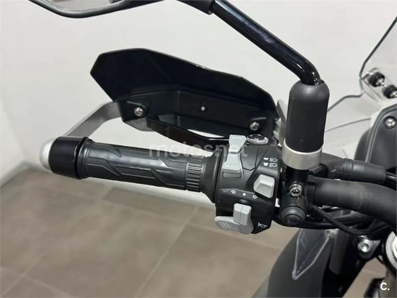 QJ Motor SRT 700 X – Vista 12