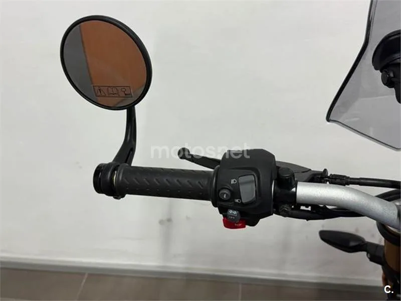 Triumph Speed 400 – Vista 11
