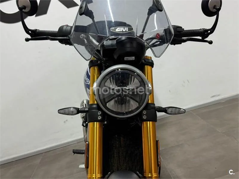 Triumph Speed 400 – Vista 9