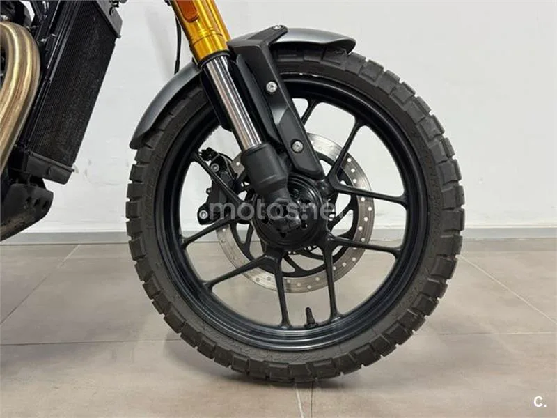 Triumph Speed 400 – Vista 10