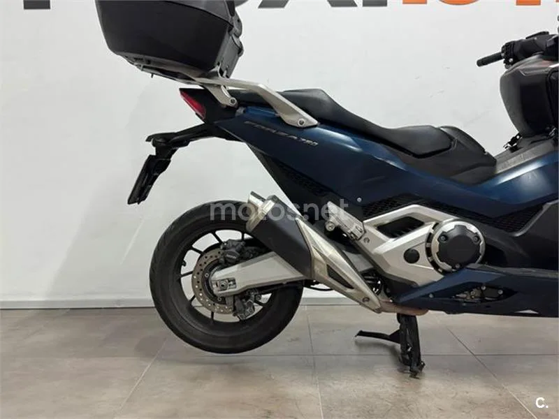 Honda Forza 750 – Vista 7