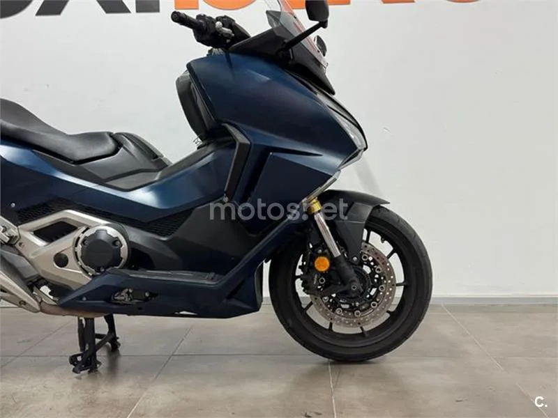 Honda Forza 750 – Vista 8