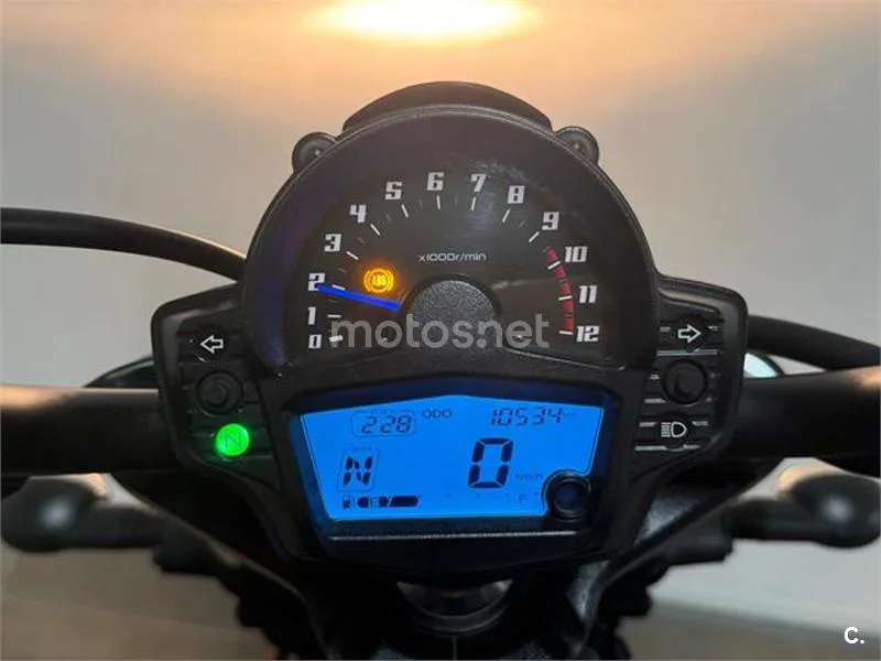 Kawasaki Vulcan S – Vista 13