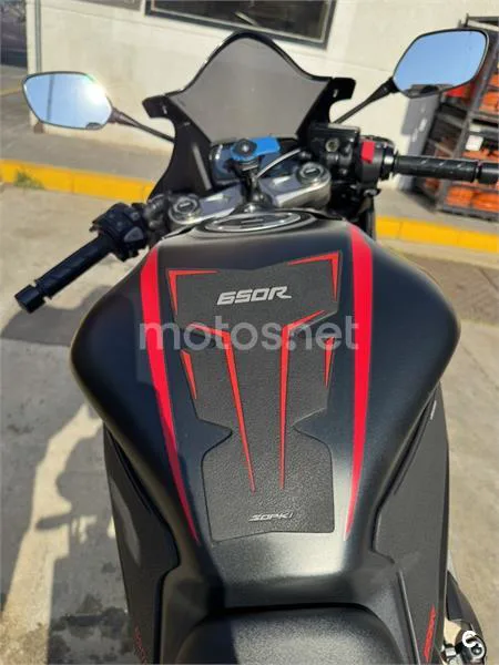 Honda CBR 650 R – Vista 5