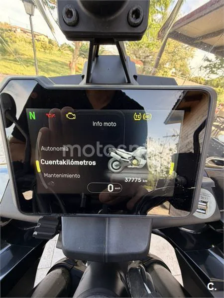 Husqvarna Norden 901 – Vista 3