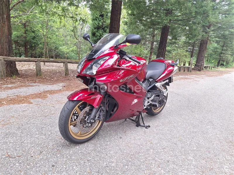 Honda VFR 800 F – Vista 5