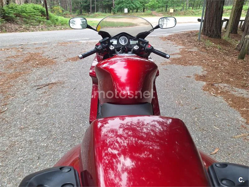 Honda VFR 800 F – Vista 8