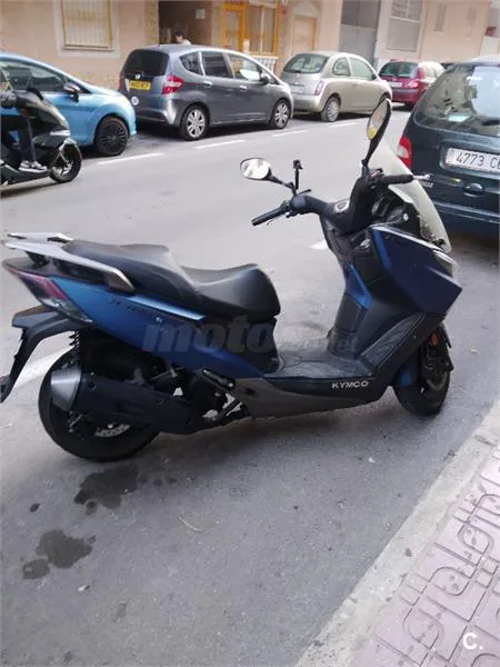 Kymco X-Town CT 125 – Vista 2