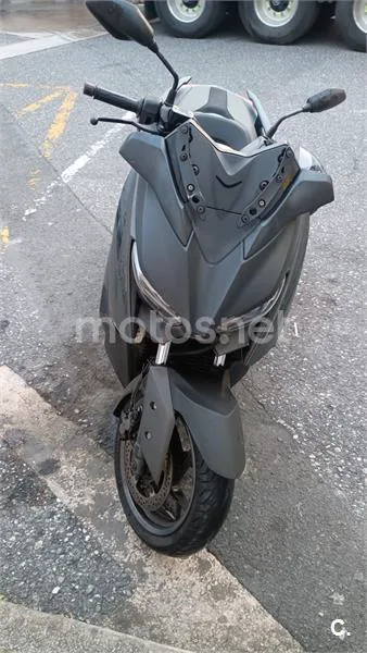 Yamaha XMAX 300 – Vista 2
