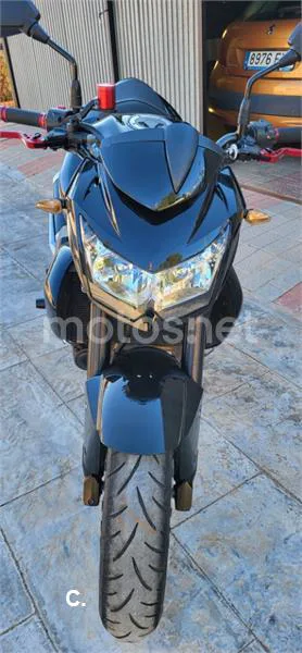Kawasaki Z750 – Vista 3