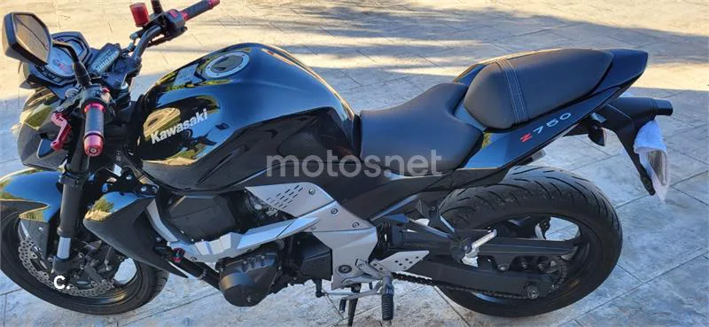 Kawasaki Z750 – Vista 7