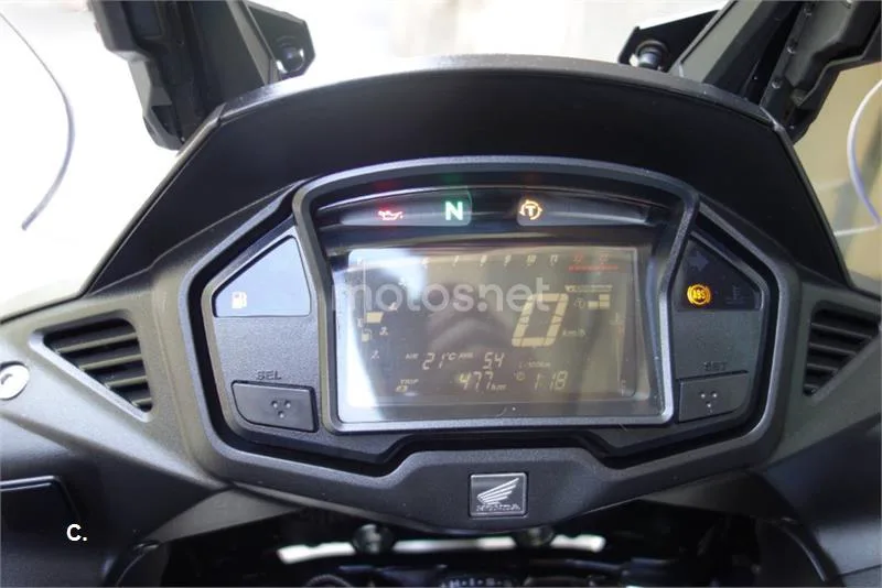 Honda VFR 800 X Crossrunner – Vista 13