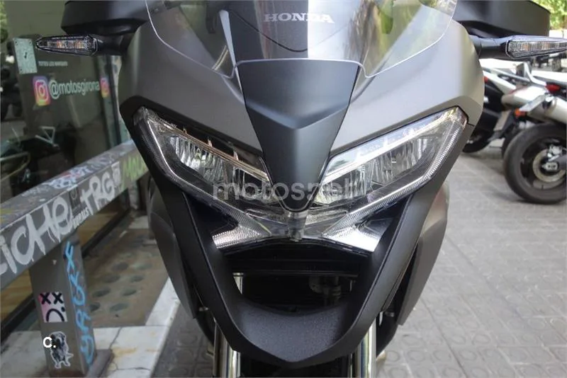 Honda VFR 800 X Crossrunner – Vista 8