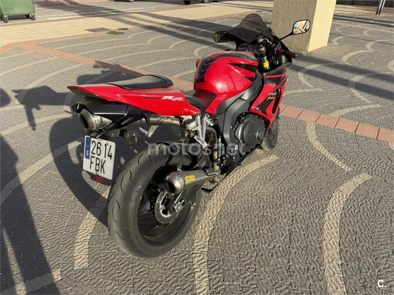 Honda CBR 1000RR Fireblade – Vista 3