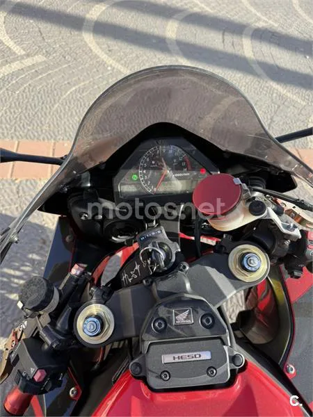 Honda CBR 1000RR Fireblade – Vista 6