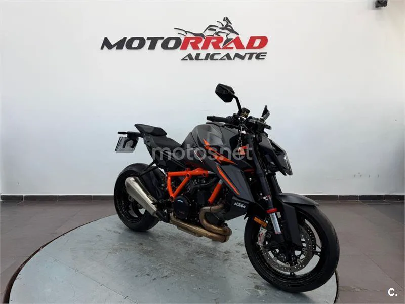 KTM 1390 Super Duke R – Vista 17