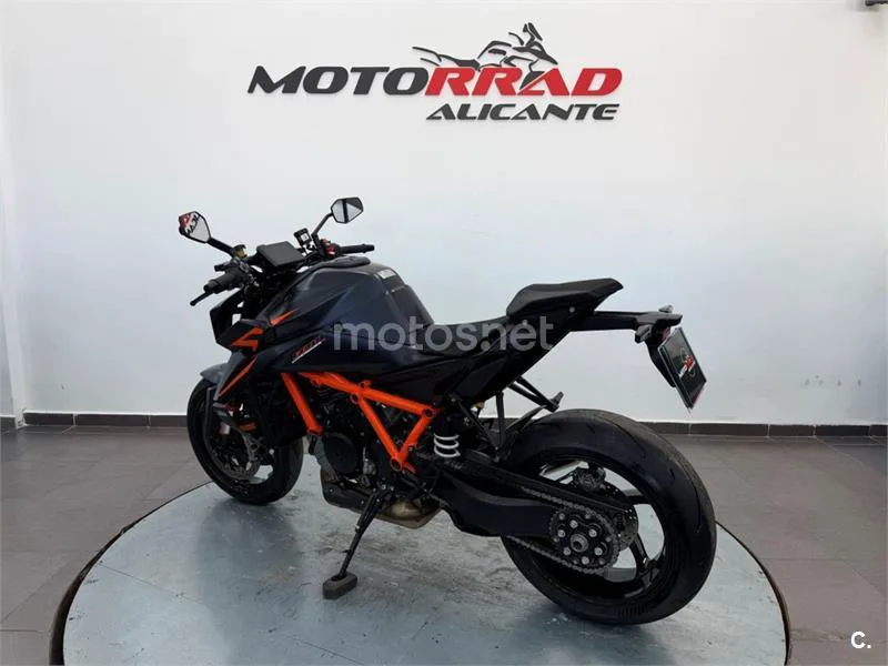 KTM 1390 Super Duke R – Vista 5