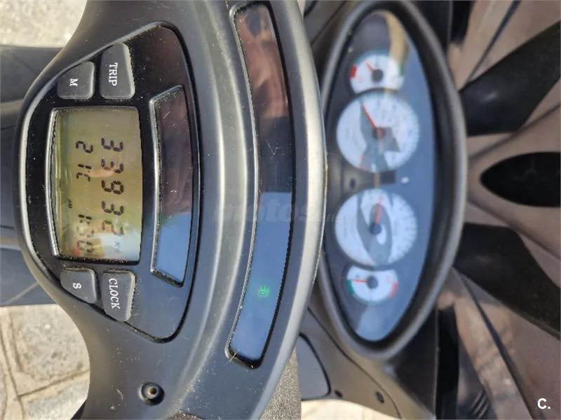 Piaggio X9 125 – Vista 3