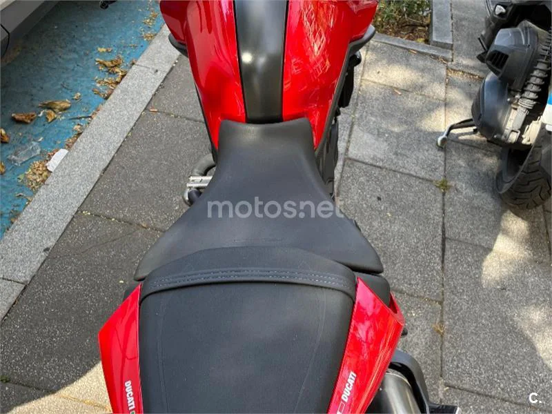 Ducati Monster - Vista 6