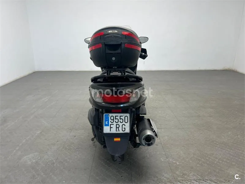 Yamaha Majesty 400 – Vista 7