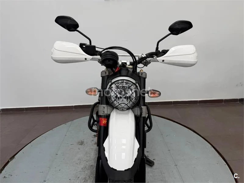 Ducati Scrambler – Vista 19