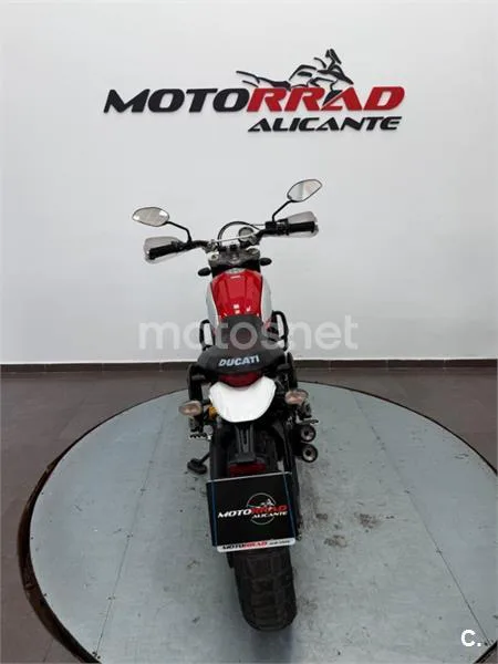 Ducati Scrambler – Vista 4