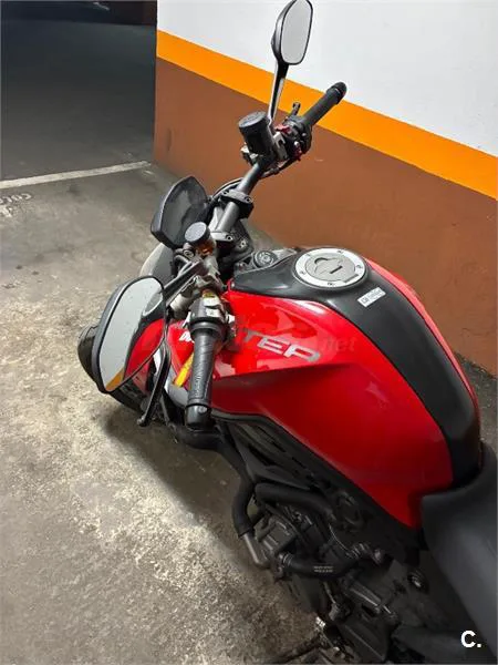 Ducati Monster – Vista 4