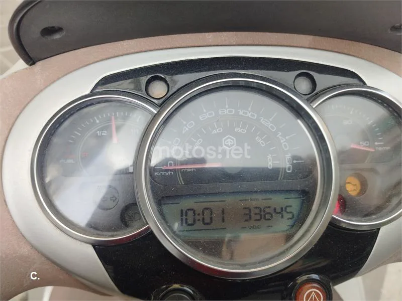 Piaggio Beverly 300 – Vista 6