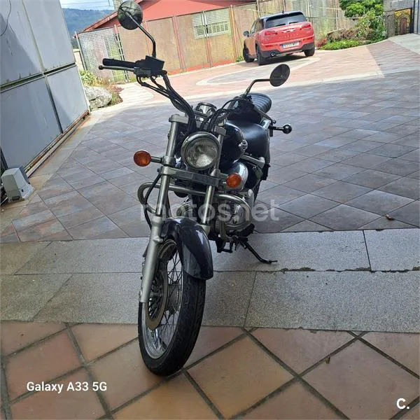 Suzuki Intruder 250 LC – Vista 4
