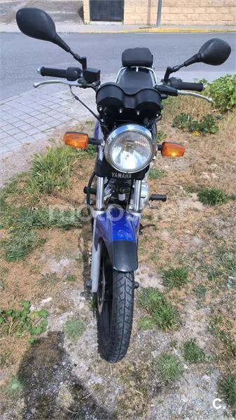 Yamaha YBR 125 – Vista 4