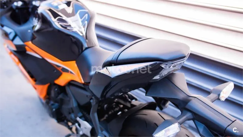 Kawasaki Ninja 650 – Vista 19