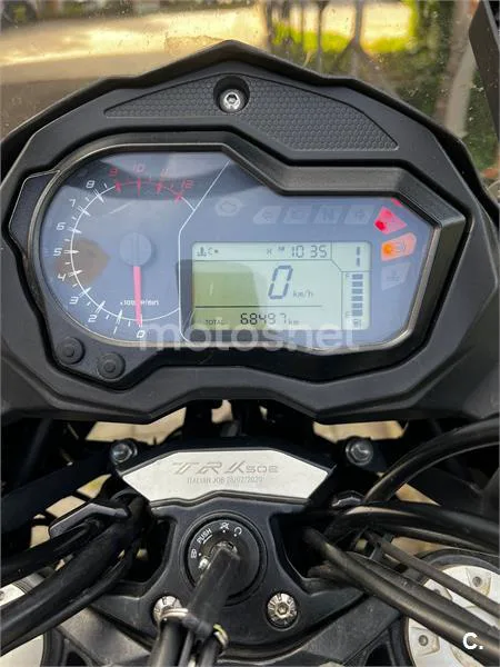 Benelli TRK 502 – Vista 8