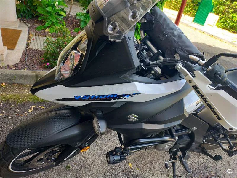 Suzuki V-Strom 650 – Vista 8