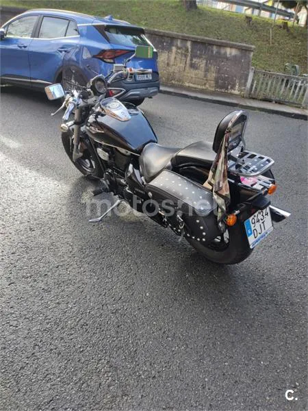 Suzuki Intruder M800 – Vista 4