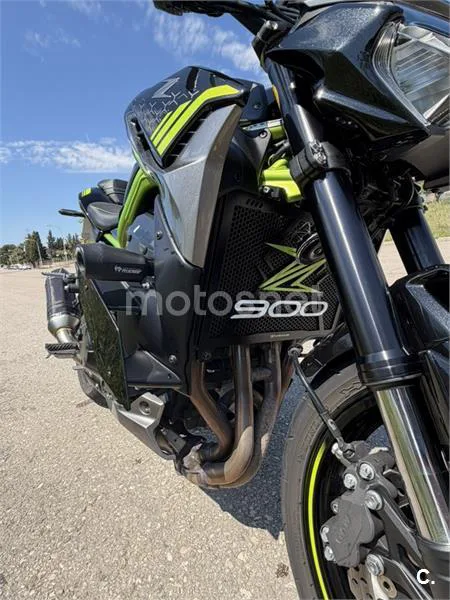 Kawasaki Z 900 – Vista 4