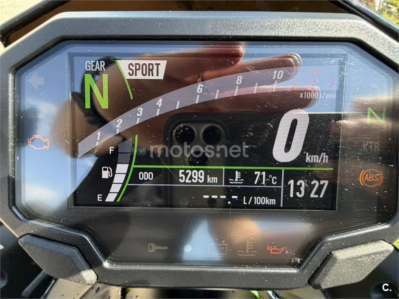 Kawasaki Z 900 – Vista 10