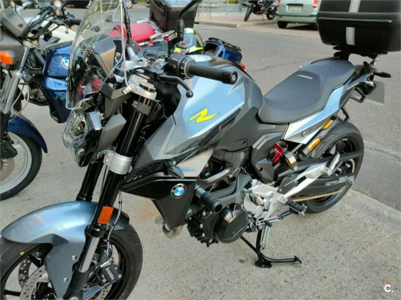 BMW F 900 R – Vista 3